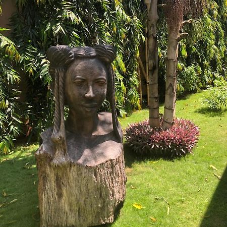 Nomads Hotel Lomé Exterior photo
